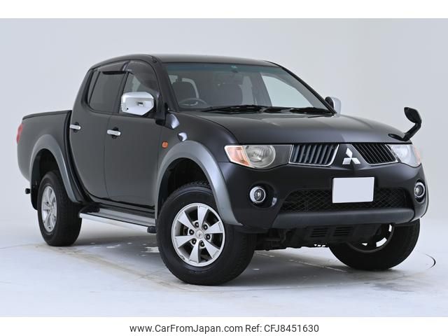 mitsubishi triton 2010 quick_quick_KB9T_KB9T-0001247 image 1