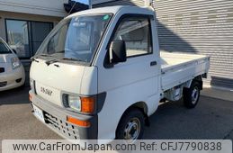 daihatsu-hijet-truck-1994-3159-car_71ad0e85-82aa-44dc-86b1-d9ffb2e69055