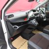 toyota sienta 2019 -TOYOTA--Sienta DBA-NSP170G--NSP170-7206804---TOYOTA--Sienta DBA-NSP170G--NSP170-7206804- image 6