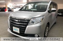 toyota noah 2017 CFJ1533942
