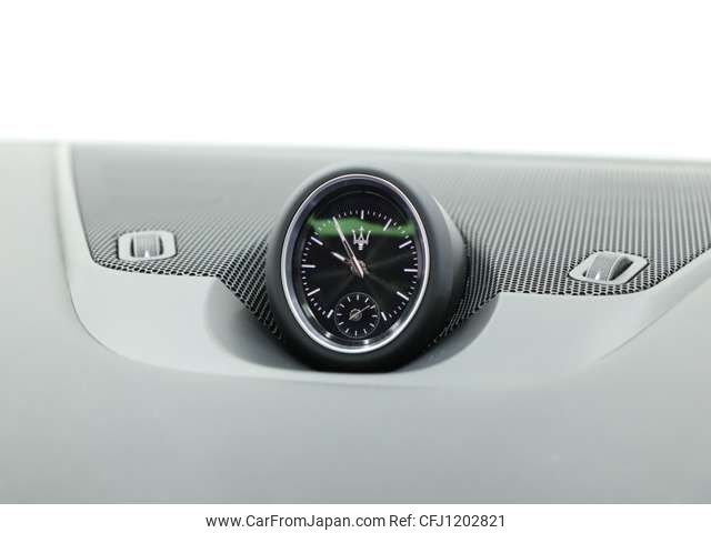maserati levante 2022 -MASERATI--Maserati Levante 7AA-MLE20--ZN6AU61C00X407339---MASERATI--Maserati Levante 7AA-MLE20--ZN6AU61C00X407339- image 2