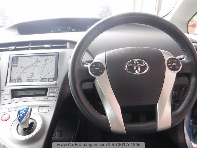 toyota prius-phv 2012 CFJ1761866 image 2