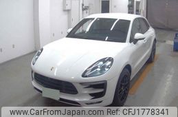 porsche macan 2018 CFJ1778341