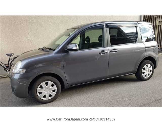 toyota sienta 2010 TE017 image 2