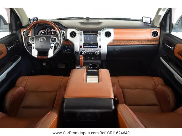 toyota tundra 2018 CFJ1624640 image 2