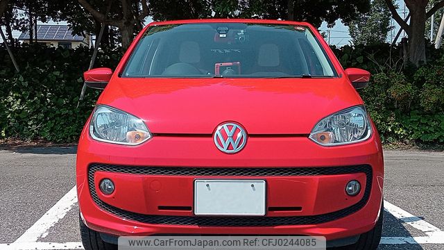 volkswagen up 2013 1 image 2