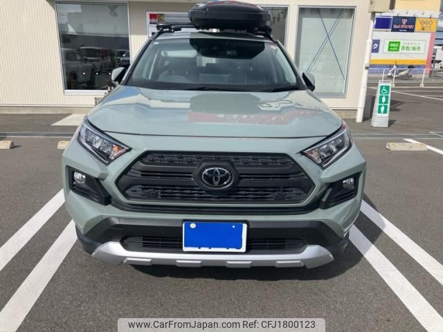 toyota rav4 2021 CFJ1800123 image 1
