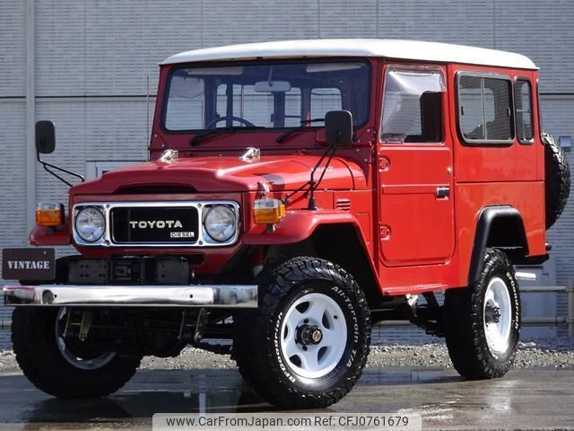 toyota land-cruiser-40 1982 quick_quick_BJ46V_BJ46000102 image 1