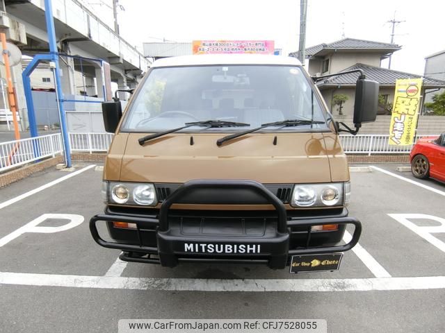 mitsubishi-delica-starwagon-1995-17227-car_720bedde-d026-4ef0-8d4d-00f7ee6cbcc1