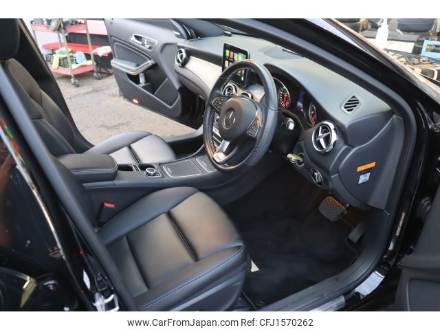 mercedes-benz gla-class 2019 CFJ1570262 image 2
