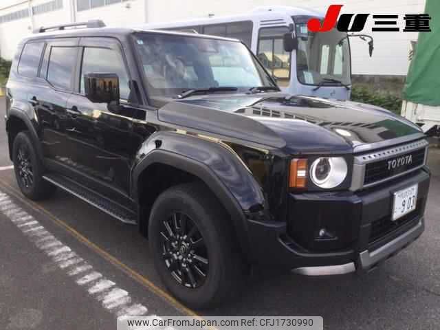 toyota land-cruiser-wagon 2024 CFJ1730990 image 1