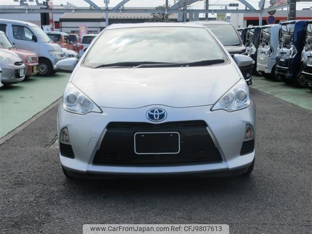 toyota aqua 2013 -TOYOTA--AQUA NHP10--6156006---TOYOTA--AQUA NHP10--6156006- image 2