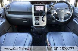 toyota voxy 2010 504928-926810