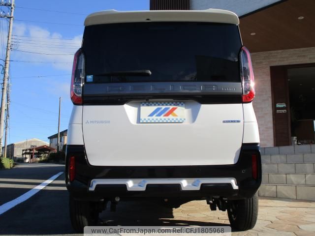 mitsubishi delica 2024 CFJ1805968 image 2