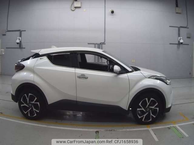 toyota c-hr 2018 CFJ1658936 image 2