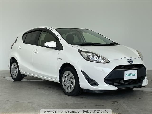 toyota aqua 2018 CFJ1210740 image 1