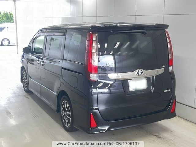 toyota noah 2017 CFJ1796137 image 2