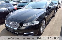 jaguar xj-series 2011 CFJ9786050