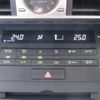 lexus is 2014 CFJ1622307 image 16