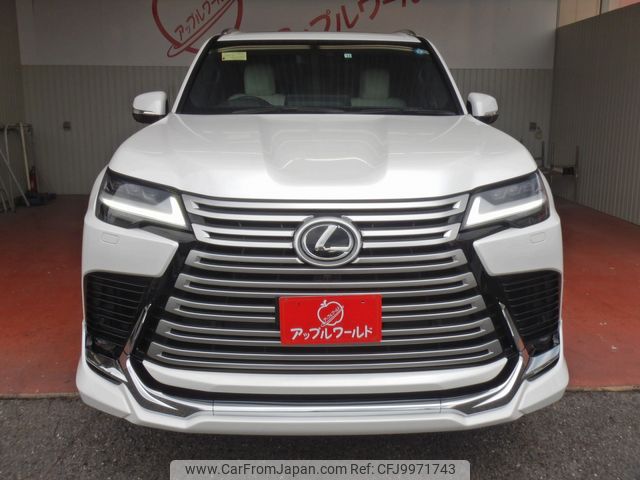 lexus lx 2022 24632806 image 2