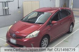 toyota prius-α 2012 CFJ1498719
