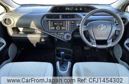 toyota aqua 2014 504928-931636