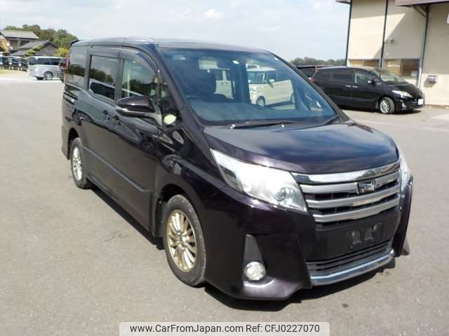 toyota noah 2014 -TOYOTA--Noah DBA-ZRR85W--ZRR85-0001240---TOYOTA--Noah DBA-ZRR85W--ZRR85-0001240- image 1