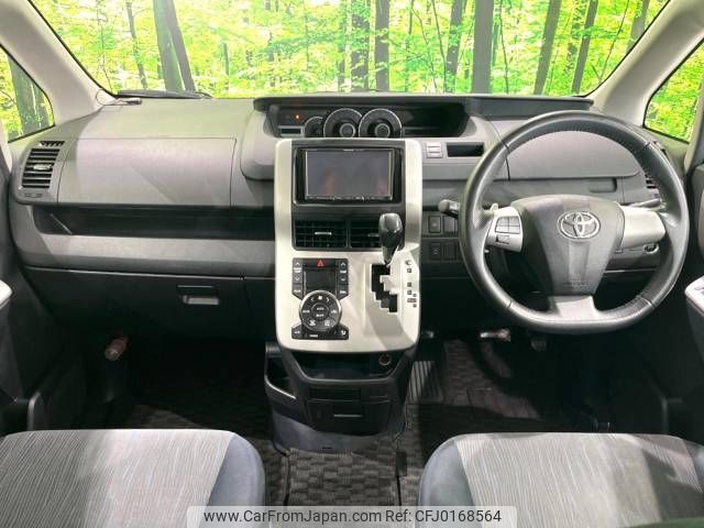 toyota voxy 2010 -TOYOTA--Voxy DBA-ZRR75W--ZRR75-0070899---TOYOTA--Voxy DBA-ZRR75W--ZRR75-0070899- image 2