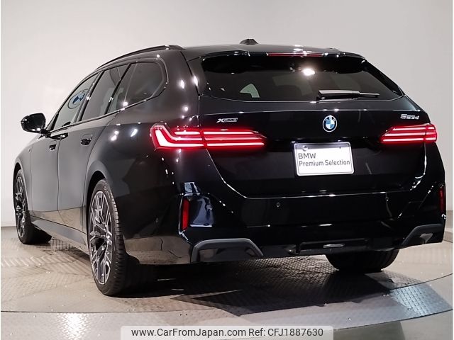 bmw 5-series 2024 CFJ1887630 image 2