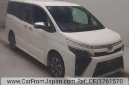 toyota voxy 2018 CFJ1761570