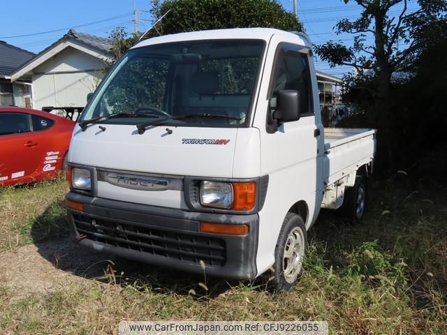 daihatsu hijet-truck 1996 506b9771c5a84352dd50ce16d239e89e image 1