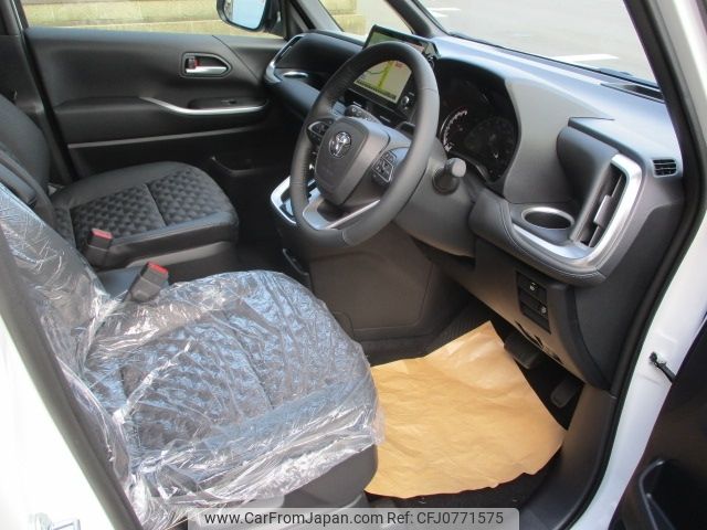 toyota voxy 2025 -TOYOTA--Voxy 6BA-MZRA90W--MZRA90-0124***---TOYOTA--Voxy 6BA-MZRA90W--MZRA90-0124***- image 2