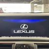 lexus is 2019 CFJ1788351 image 3