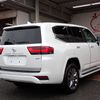 toyota land-cruiser 2024 24231510 image 5