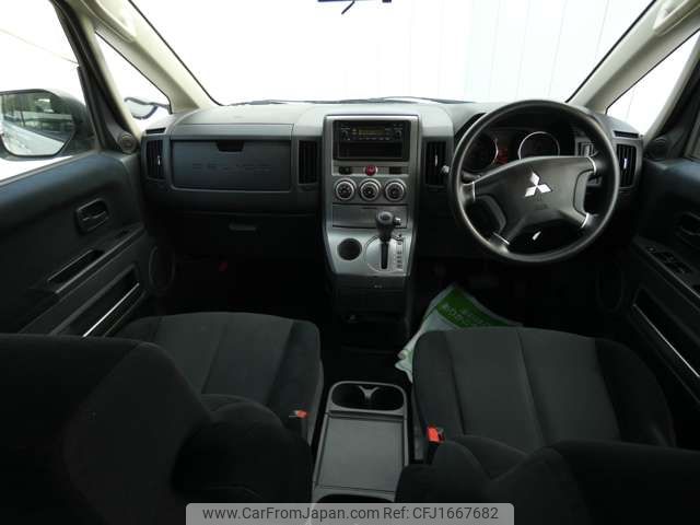 mitsubishi delica-d5 2008 CFJ1667682 image 2
