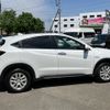 honda vezel 2014 CFJ9812581 image 8