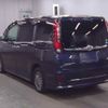 toyota esquire 2015 CFJ1799305 image 2