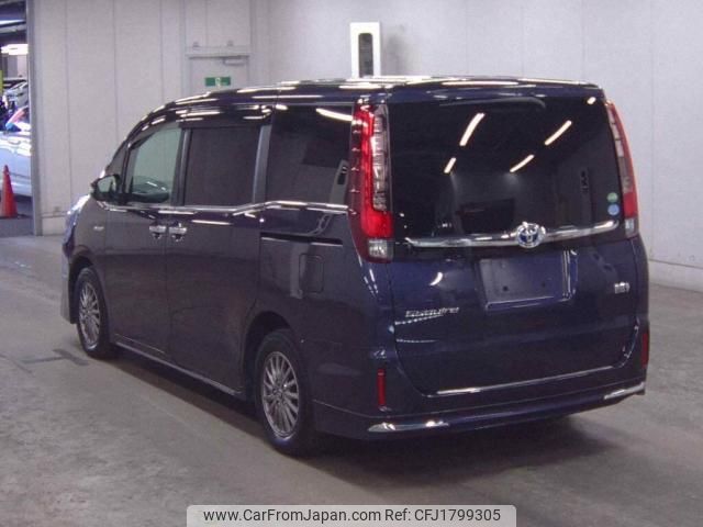 toyota esquire 2015 CFJ1799305 image 2