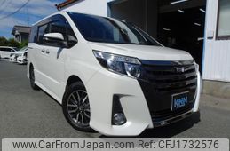 toyota noah 2017 CFJ1732576