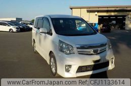 toyota noah 2012 -TOYOTA--Noah DBA-ZRR75W--ZRR75-0094512---TOYOTA--Noah DBA-ZRR75W--ZRR75-0094512-