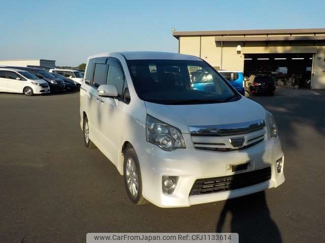 toyota noah 2012 -TOYOTA--Noah DBA-ZRR75W--ZRR75-0094512---TOYOTA--Noah DBA-ZRR75W--ZRR75-0094512- image 1