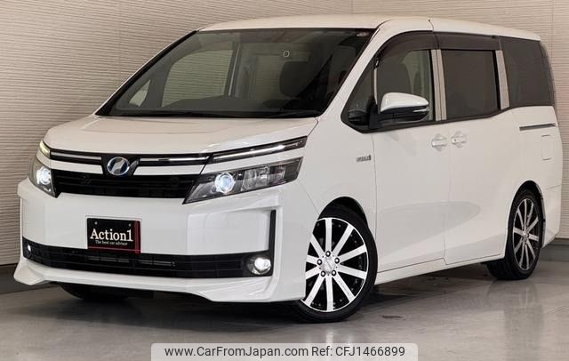 toyota voxy 2014 481 image 1
