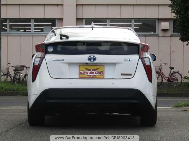 toyota prius 2018 CFJ8903413 image 2