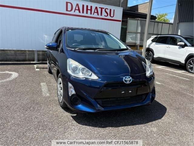 toyota aqua 2016 CFJ1565878 image 1