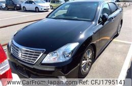 toyota crown 2011 CFJ1795141