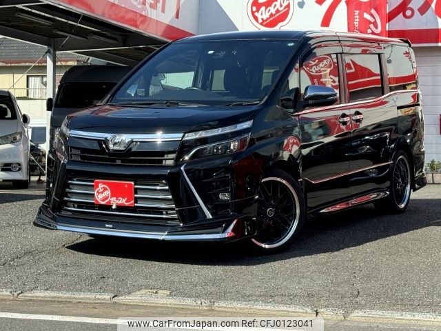 toyota voxy 2018 -TOYOTA--Voxy DBA-ZRR80W--ZRR80-0395312---TOYOTA--Voxy DBA-ZRR80W--ZRR80-0395312- image 1