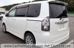 toyota voxy 2007 NIKYO_SG22037