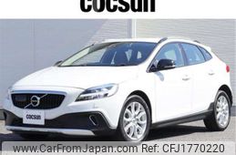 volvo v40 2018 CFJ1770220