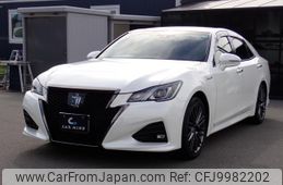 toyota crown-hybrid 2018 GOO_JP_700072025530240704001