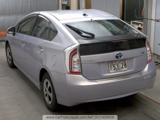 toyota prius 2012 CFJ1456928 image 2